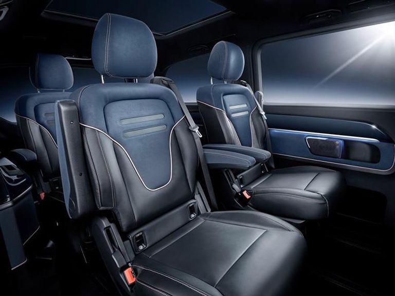 مرسيدس EQ V تنافس بقوة في سوق السيارات الكهربائية