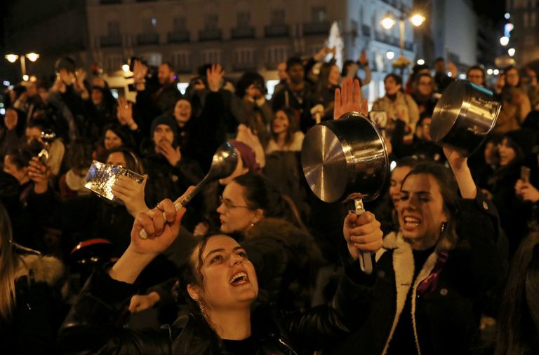 إضراب في إسبانيا بمناسبة اليوم العالمي للمرأة