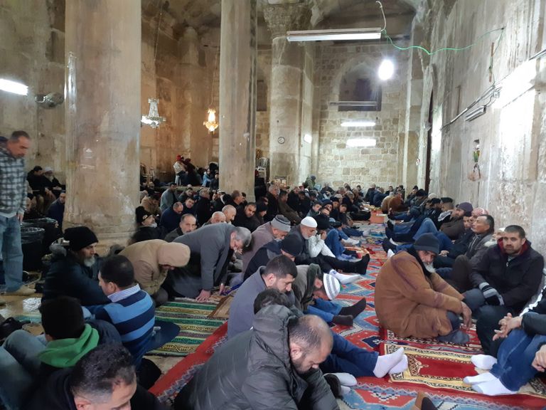 باب الرحمة يوم الجمعة