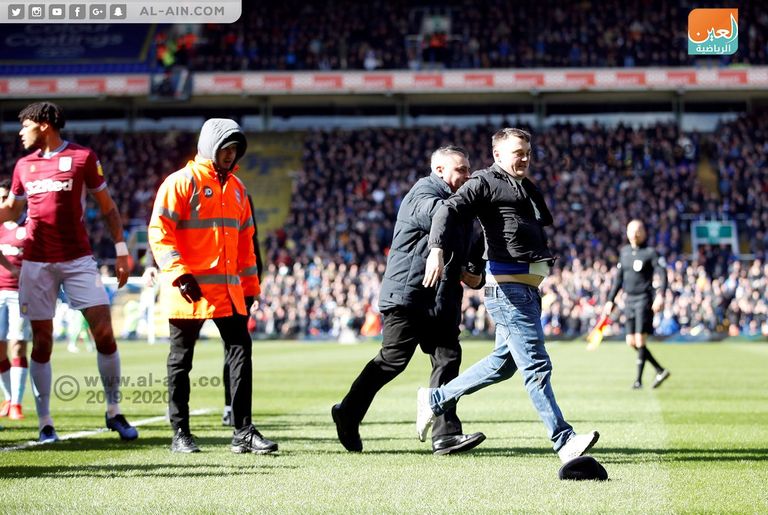 الاعتداء على لاعب أستون فيلا