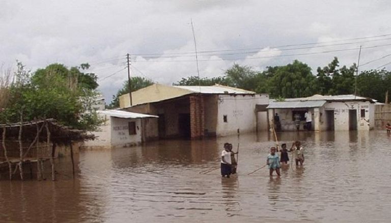 عاصفة تتسبب في فيضان الأنهار وتغرق قرى مالاوي