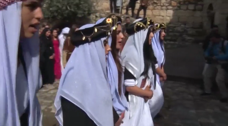 إيزيديات يتذكرن حياتهن في الأسر خلال الاحتفال بيوم المرأة