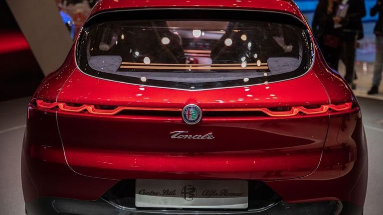 ألفا روميو تطرح طراز "Tonale" عام 2022