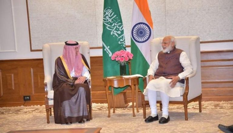 وزير الدولة للشؤون الخارجية السعودي ورئيس وزراء الهند