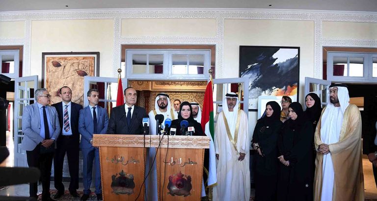 الدكتورة أمل عبدالله القبيسي والحبيب المالكي خلال توقيع مذكرة التفاهم