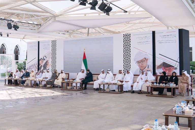 الشيخ محمد بن زايد آل نهيان ورئيس جهاز المخابرات العامة المصرية