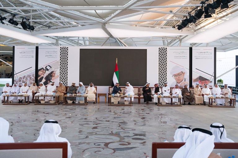 الشيخ محمد بن زايد آل نهيان وملك البحرين