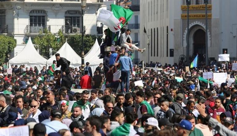 المظاهرات الاحتجاجية في الجزائر- رويترز