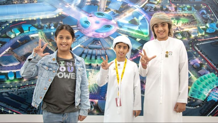 "إكسبو 2020" يتبنى مبادرة 3 طلاب إماراتيين للترحيب بالعالم