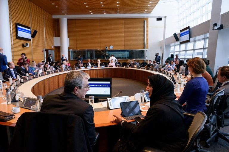 "دبي الذكية" تستعرض إنجازاتها فى التحول الرقمي أمام البنك الدولي   "دبي الذكية" تعرض مسيرة التحول الرقمي