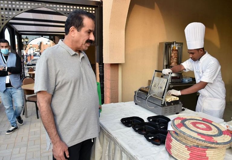 أكلات مصرية في "خان الخليلي" بمهرجان الملك عبدالعزيز للإبل
