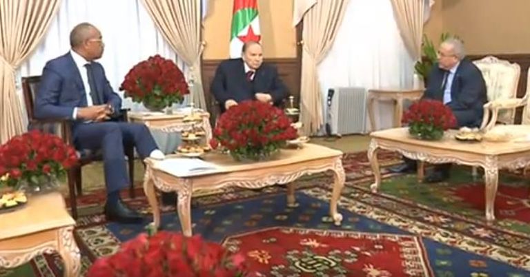 بدوي ولعمامرة مع الرئيس الجزائري