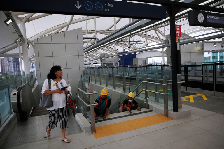 إندونيسيا تبدأ التشغيل التجريبي لمترو الأنفاق في العاصمة