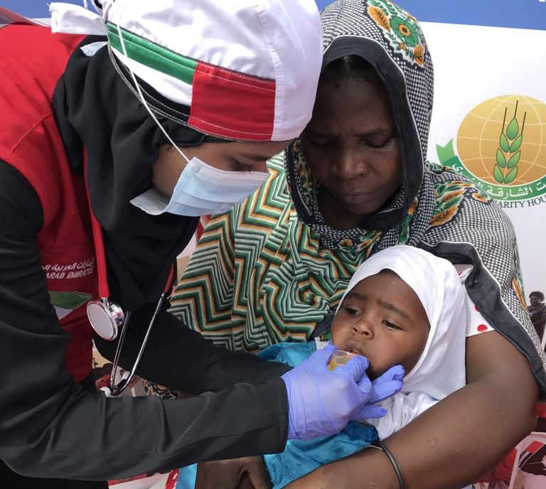 من حملة الشيخة فاطمة الإنسانية لتخفيف معاناة الأطفال