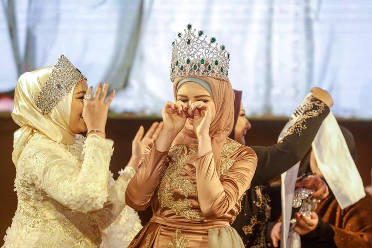 صحفية مصرية تفوز بلقب ملكة جمال المحجبات لعام ٢٠١٩