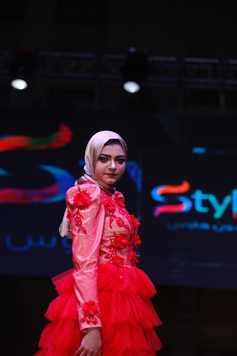 صحفية مصرية تفوز بلقب ملكة جمال المحجبات لعام ٢٠١٩