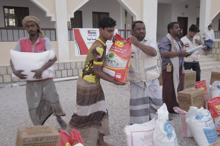 الإمارات تقدم مساعدات غذائية جديدة لأهالي مديرية تريم بوادي حضرموت