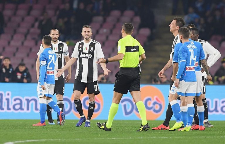 يوفنتوس ونابولي يوفنتوس