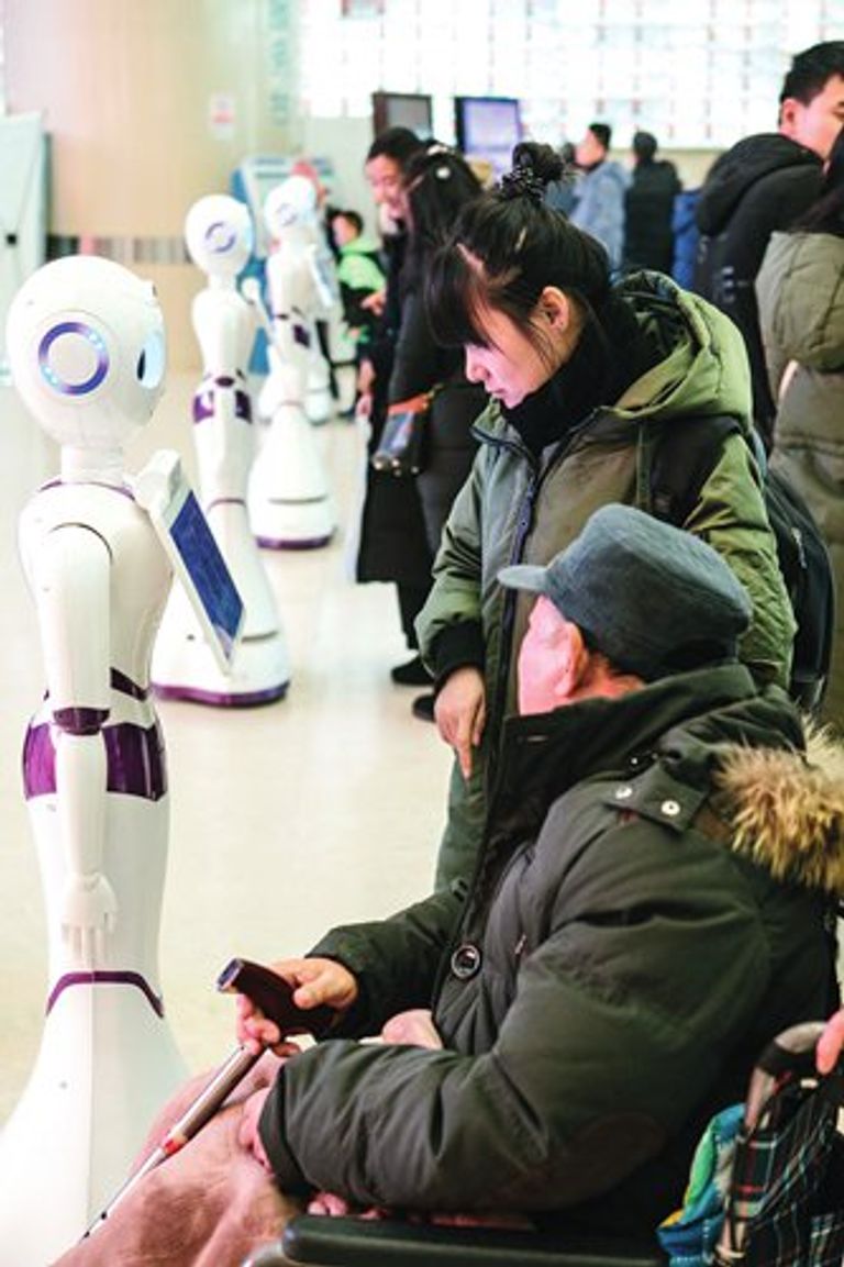 الذكاء الاصطناعي يساعد المسنين في الصين على عيش حياة كريمة