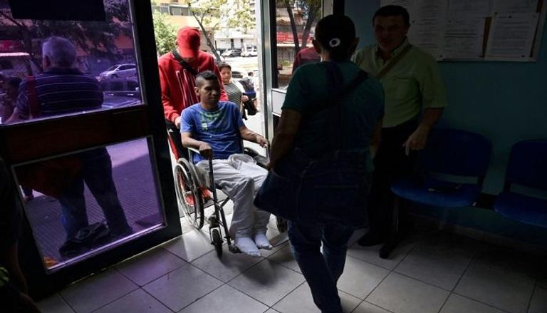 انقطاع الكهرباء يهدد حياة مرضى الكلى في فنزويلا