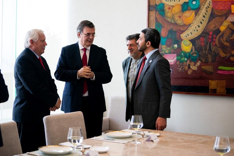 الشيخ عبدالله بن زايد ووزير العلاقات الخارجية المكسيكي