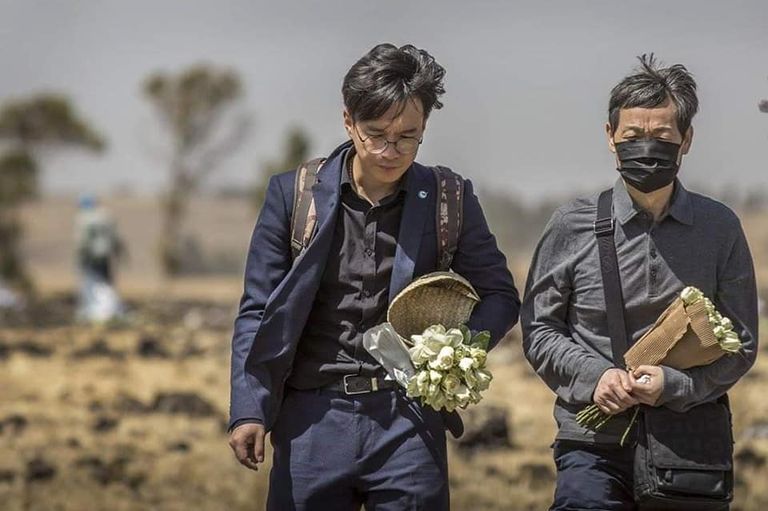 خيمة عزاء في موقع تحطم الطائرة الإثيوبية