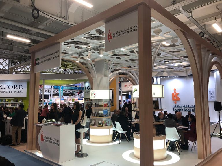 "الشارقة للكتاب" تنقل الثقافة العربية إلى جمهور لندن للكتاب