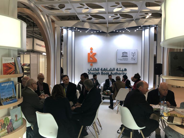 "الشارقة للكتاب" تنقل الثقافة العربية إلى جمهور لندن للكتاب