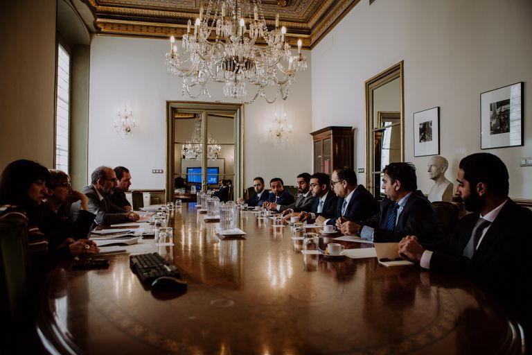 "العلاقات الحكومية في الشارقة" تبحث التعاون مع نظيرتها الإسبانية