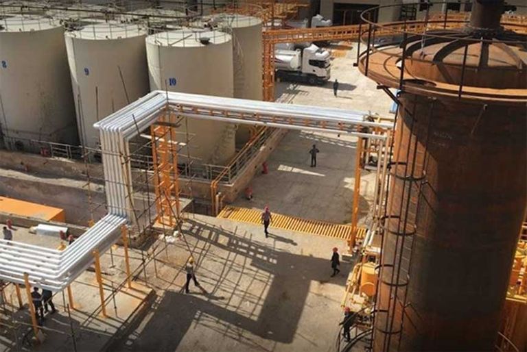 مصفاة شاهرود منصة لإنتاج النفط في حقل إيراني - رويترز