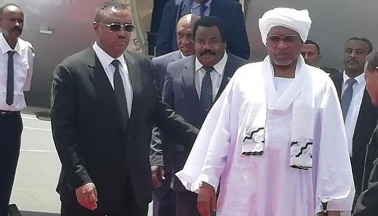 نائب الرئيس السوداني لدى وصوله العاصمة الإثيوبية أديس أبابا