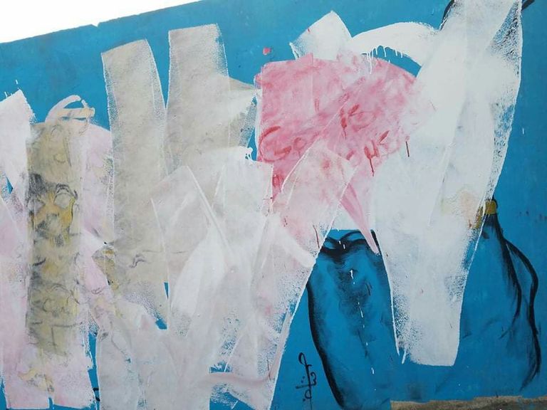 مليشيا الحوثي توقف حملة فنية للرسم في صنعاء