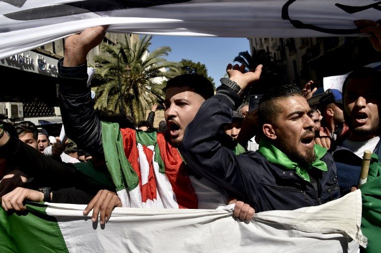 مئات الآلاف من الجزائريين وسط العاصمة