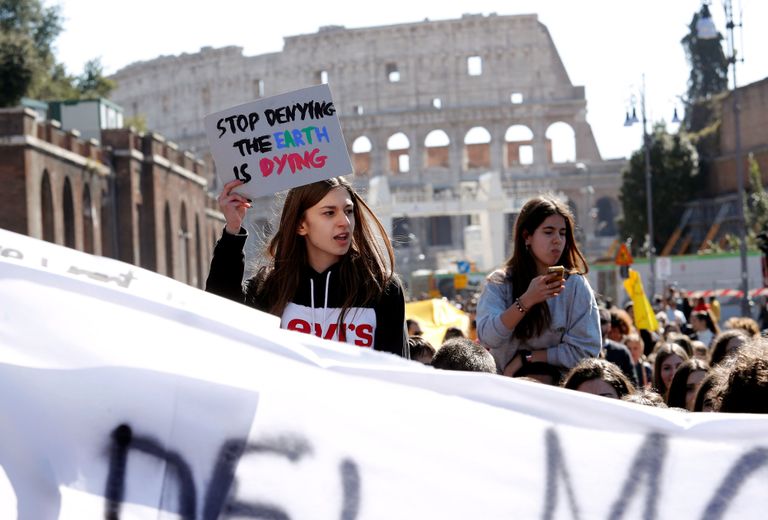 إضراب طلاب العالم احتجاجا على تغير المناخ