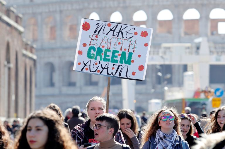 إضراب طلاب العالم احتجاجا على تغير المناخ