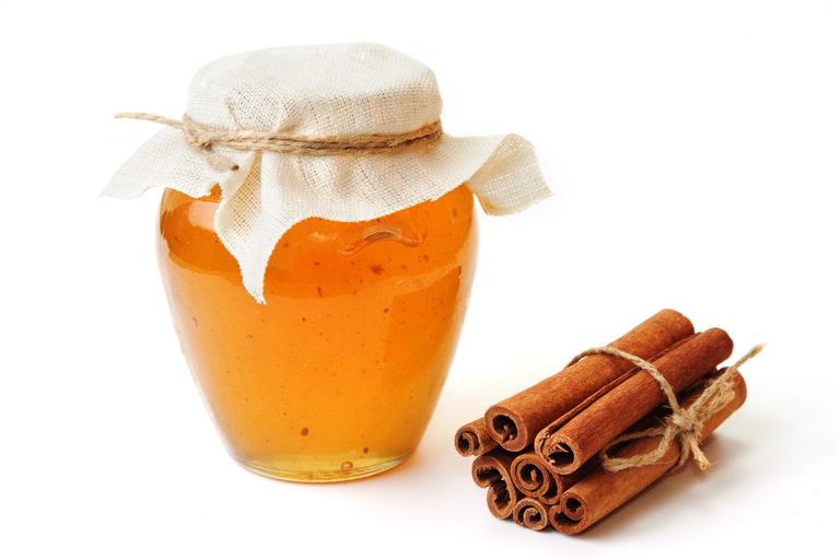 وصفة القرفة والعسل لتنحيف دهون البطن
