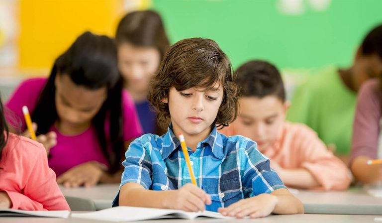 صعوبات التعلم لدى الأطفال وكيفية التغلب عليها صعوبات التعلم لدى الأطفال تحتاج تكاتف الأبوين والمدرسة