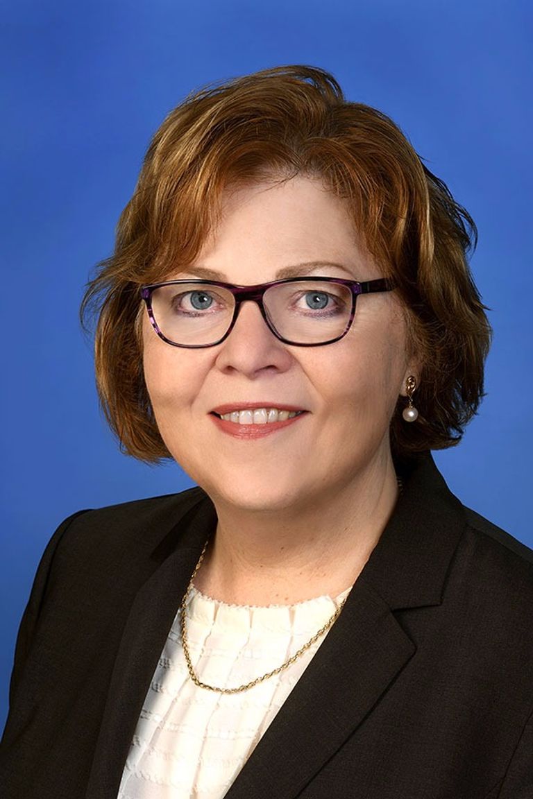 الدبلوماسية الأمريكية باربارا أ.ليف الدبلوماسية الأمريكية باربارا أ.ليف