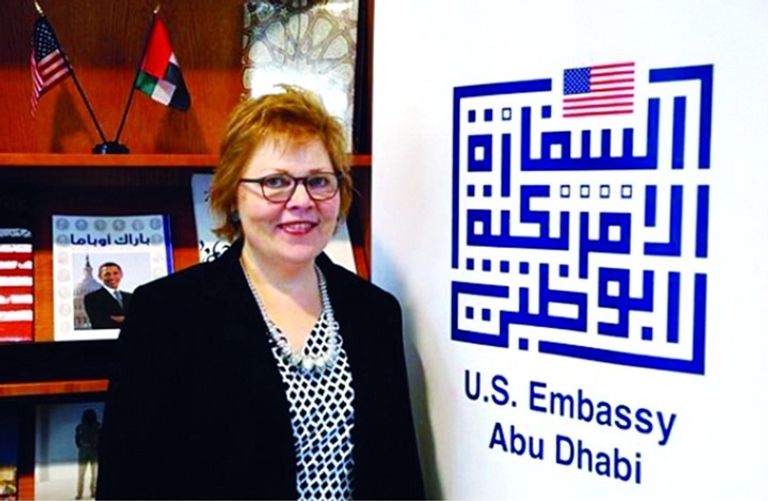 الدبلوماسية الأمريكية باربارا أ.ليف الدبلوماسية الأمريكية باربارا أ.ليف