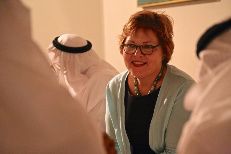 الدبلوماسية الأمريكية باربارا أ.ليف الدبلوماسية الأمريكية باربارا أ.ليف