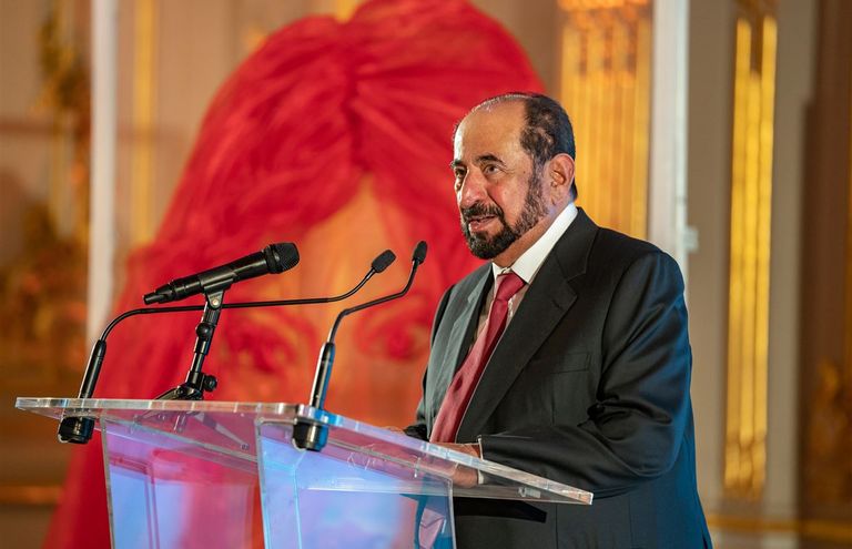 حاكم الشارقة يدشن النسخة الفرنسية من كتاب بيبي فاطمة