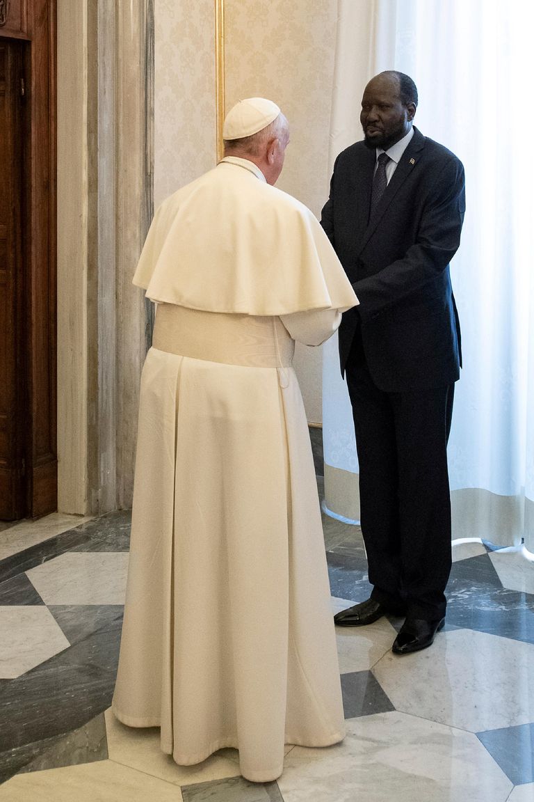 البابا فرنسيس يريد أن تكون الزيارة داعمةً للسلام