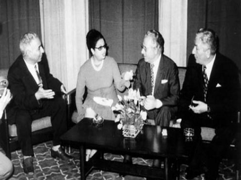 الفنانة المصرية أم كلثوم "كوكب الشرق"