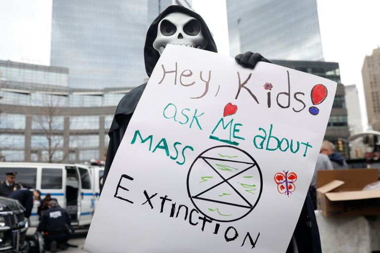 انتفاضة طلابية ضد التلكؤ الرسمي في مواجهة أزمة المناخ