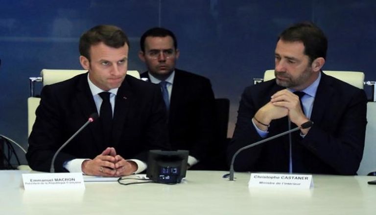 الرئيس الفرنسي إيمانويل ماكرون خلال اجتماع مع الوزراء - أ.ف.ب
