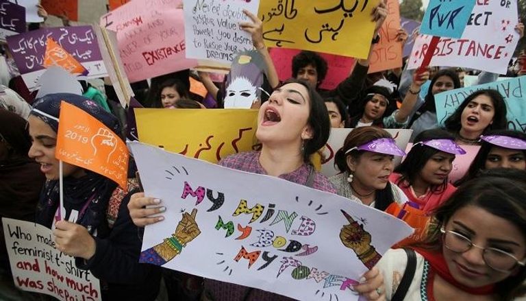 جانب من المسيرة النسائية في باكستان