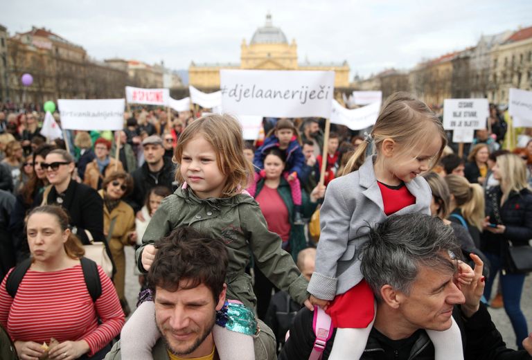 جانب من الاحتجاج ضد العنف الأسري في كرواتيا