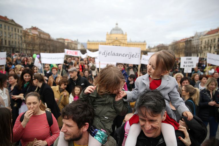 جانب من الاحتجاج ضد العنف الأسري في كرواتيا