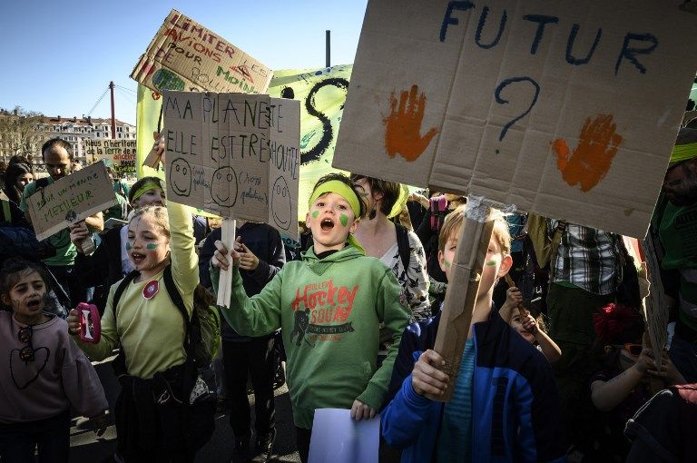 جانب من "مظاهرة القرن" في فرنسا 