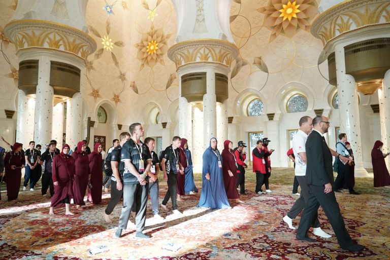 الوفد النيوزلندي في جامع الشيخ زايد